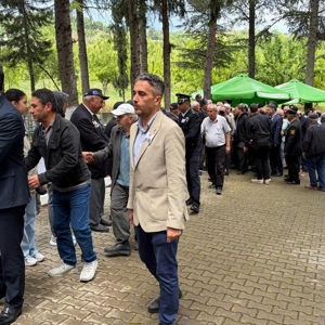 Kıbrıs Gazimiz Kamil Aydemir Son Yolculuğuna Uğurlandı - fotoğraf 2
