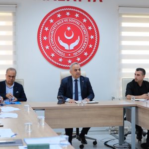 Haziran Ayı İl Müdürlüğü Değerlendirme toplantımız, İl Müdürümüz Sayın Ömer Faruk ERGÜN başkanlığında, İl Müdür Yardımcılarımız, Şube Müdürlerimiz, Kuruluş Müdürlerimiz ve Hukuk Birimi Koordinatörümüzün katılımıyla gerçekleştirildi. - fotoğraf 1