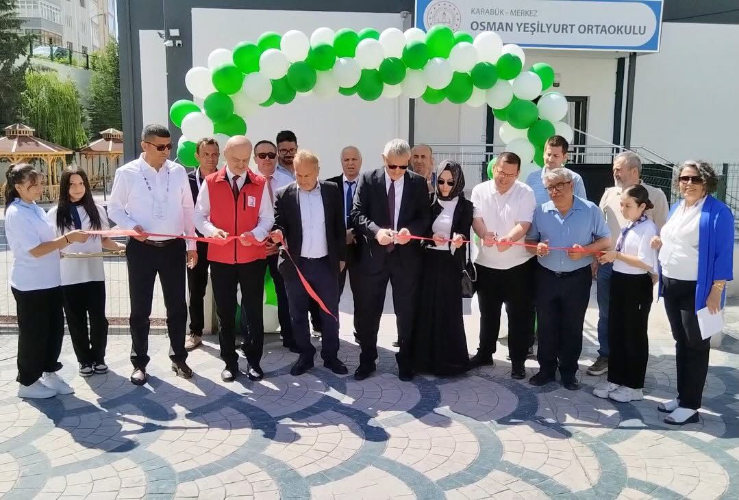 Çocuklarımız Haklarını Öğreniyor Geleceğe Güvenle Yürüyor