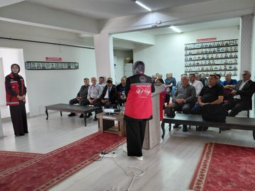 Akdağmadeni Sosyal Hizmet Merkezi Müdürlüğümüzce, merkez mahalle muhtarlarının katılımıyla Sosyal Hizmet ve Risk Haritası bilgilendirme toplantısı gerçekleştirildi! 