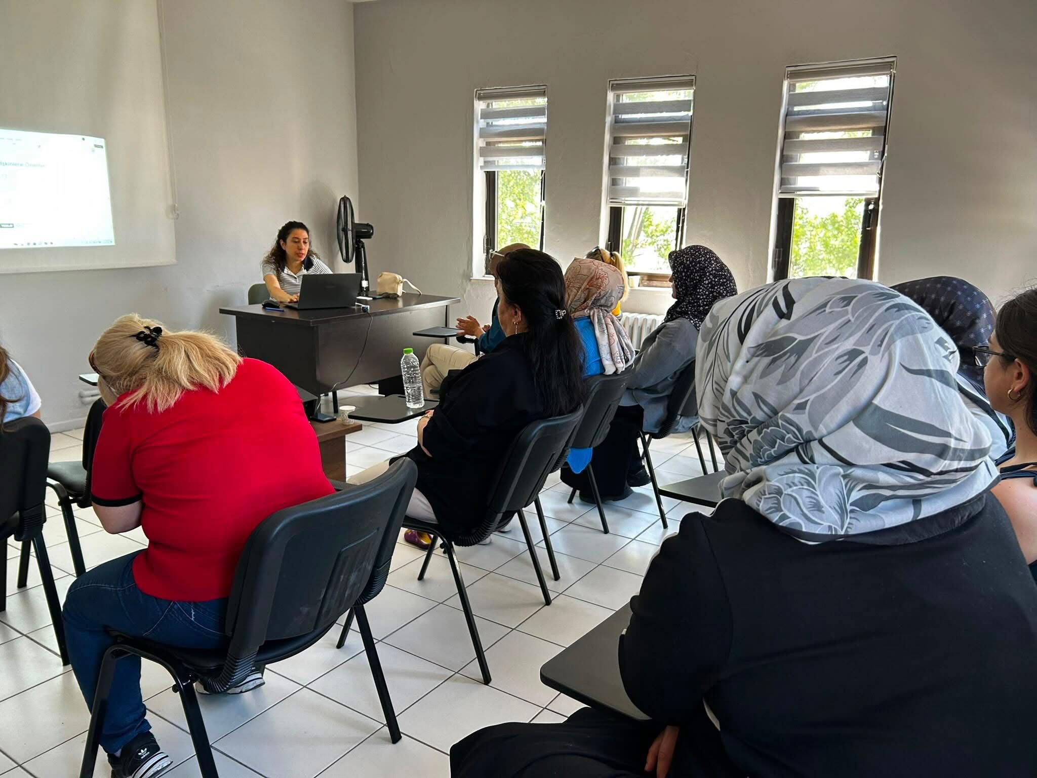  ADEM Kursiyerlerine Bağımlılıkla Mücadele Eğitimi