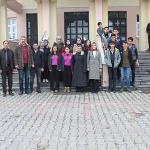 Muradiye’de Alpaslan Fen Lisesine Erken Yaşta Evlilik Semineri - fotoğraf 1