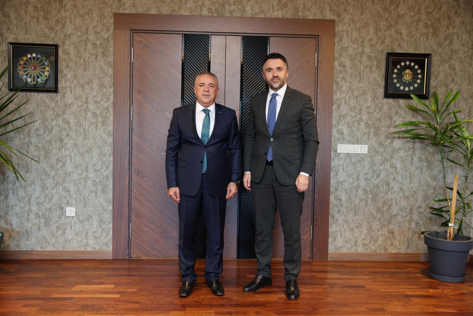 İl Müdürümüz Sn. Ömer Turan, Görev Yeri Değişikliği Dolayısıyla Çekmeköy Kaymakamı Sn. Resul Çelik’e Veda Ziyaretinde Bulundu