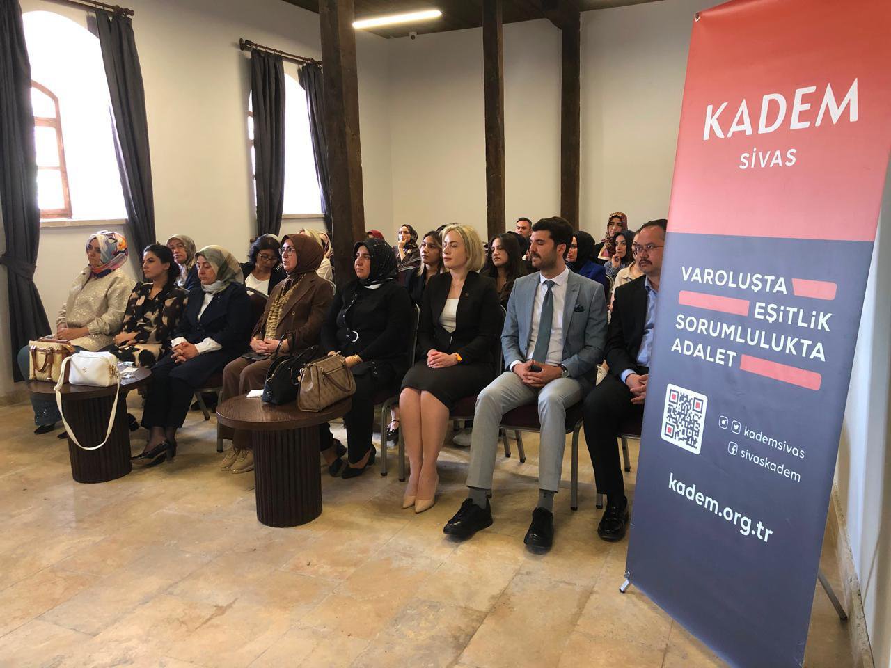 “Kamuda Çalışan Anne Olmak” Paneli Düzenlendi