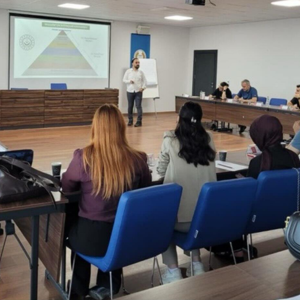 Afet ve Acil Durumlarda Psikososyal Destek Başlangıç Düzey Eğitim Programı gerçekleştirildi.  - fotoğraf 3