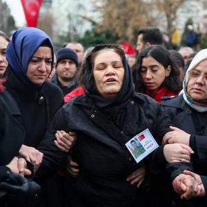 Şehit Berkay Işık, Devlet Erkanının Katıldığı Törenle Ebediyete Uğurlandı - fotoğraf 2