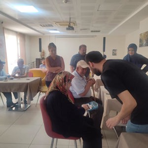 Huzurevi Sakinleri ve Personeline El-Kol Kas Gücü Ölçümü Yapıldı - fotoğraf 1