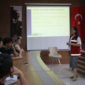 Bağımlılıkla Mücadele Kapsamında Farkındalık Eğitimi Gerçekleştirildi - fotoğraf 3