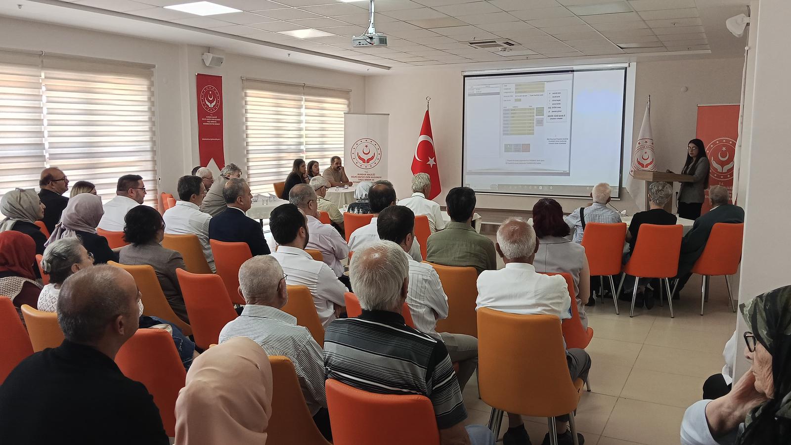 İller Arası Bilgiler Yarışıyor bilgi yarışması, yoğun katılımla gerçekleştirildi.