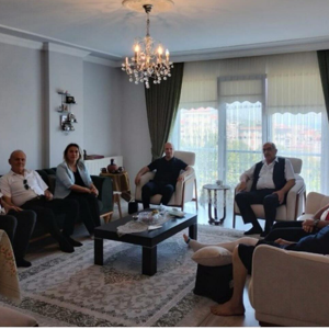 Kıbrıs Gazimiz Ali Kemal Baytarı, Geçirmiş Olduğu Ameliyat Sonrasında Evinde Ziyaret Edildi. - fotoğraf 1