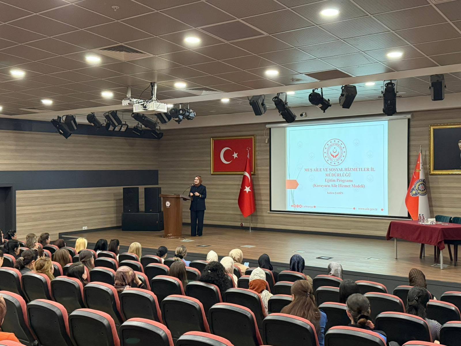 İl Emniyet Müdürlüğünde Koruyucu Aile Hizmeti Tanıtım Eğitimi Düzenlendi