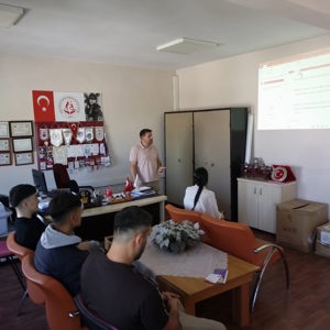 Gençlerimize İş Hayatına Uyum Semineri Düzenlendi - fotoğraf 2