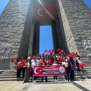 Akçakocalı Gençler Atasının İzinde: Çanakkale’ye Kültür Gezisi Düzenlendi. - fotoğraf 4
