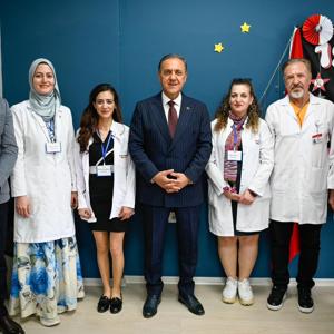 Valimiz Dr. Ahmet Hamdi Usta ve İl Müdürümüz Arif Laçin’den Özel Bireylerimize Anlamlı Ziyaret  - fotoğraf 3