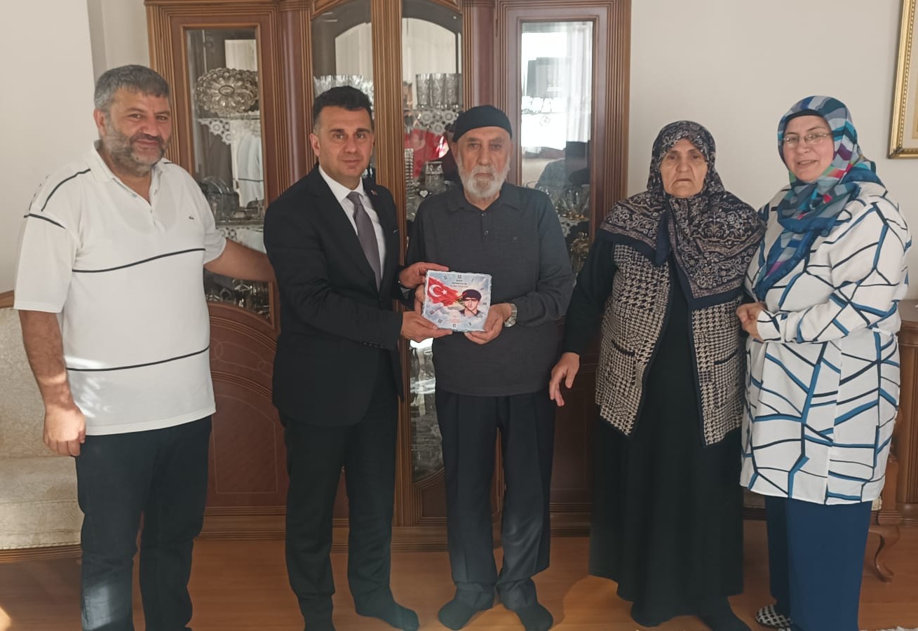 Babalar Günü Dolayısıyla Şehidimiz Erdal Pişken’in Kıymetli Ailesini Ziyaret Ettik.