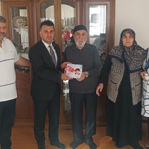 Babalar Günü Dolayısıyla Şehidimiz Erdal Pişken’in Kıymetli Ailesini Ziyaret Ettik. - fotoğraf 1