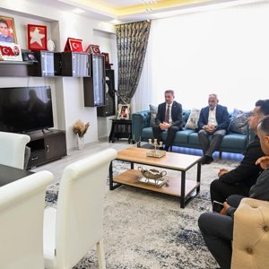 Babalar Günü Dolayısıyla Şehit Polis Memuru Abdulkadir Güngör’ün Kıymetli Ailesini Ziyaret Ettik. - fotoğraf 1
