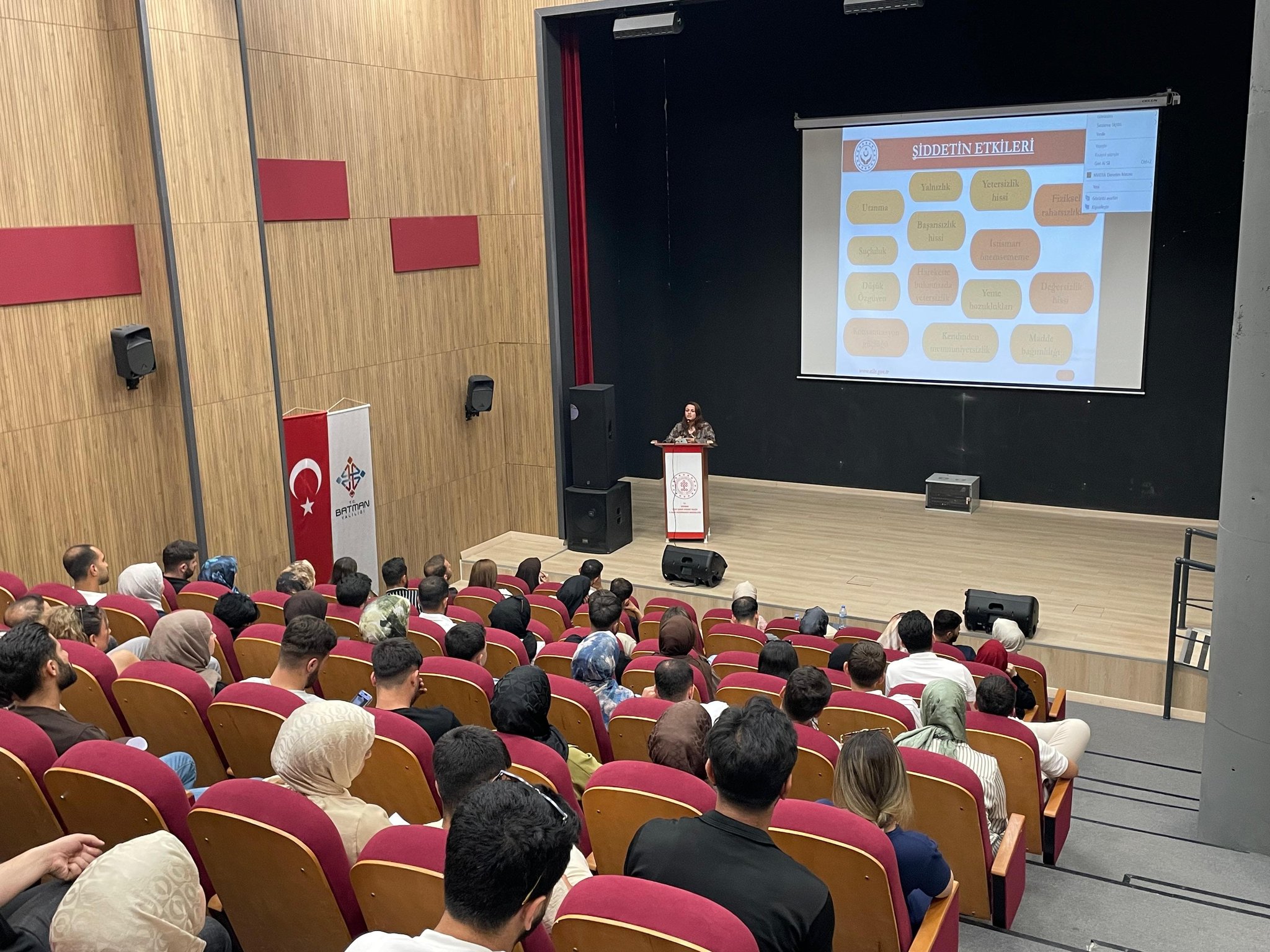  'Evlenecek Gençlerin Desteklenmesi Projesi'nden faydalanan çiftlerimize 'Kadına Yönelik Şiddetle Mücadele' semineri 