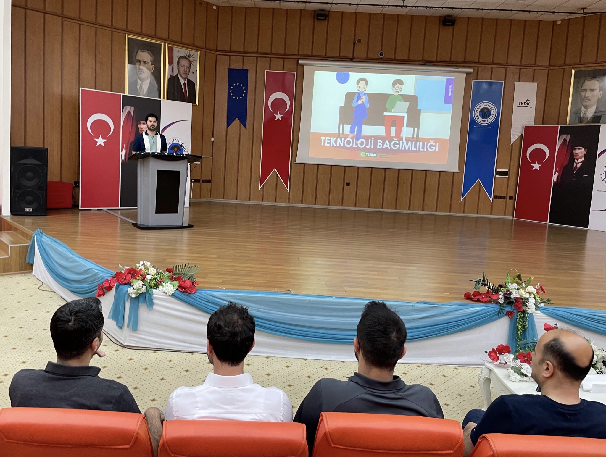 Batman Üniversitesi personel ve öğrencilerine “Teknoloji Bağımlılığı” eğitimi 