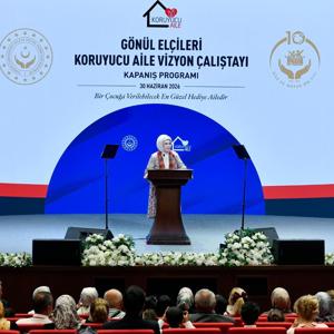 Emine Erdoğan Hanımefendi ve Bakanımız Göktaş "Gönül Elçileri Koruyucu Aile Vizyon Çalıştayı Kapanış Programı"na katıldı - fotoğraf 4