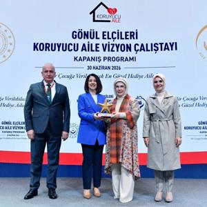 Emine Erdoğan Hanımefendi ve Bakanımız Göktaş "Gönül Elçileri Koruyucu Aile Vizyon Çalıştayı Kapanış Programı"na katıldı - fotoğraf 21