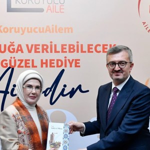 Emine Erdoğan ve Bakanımız Göktaş "Gönül Elçileri Koruyucu Aile Vizyon Çalıştayı Kapanış Programı"na katıldı - fotoğraf 11