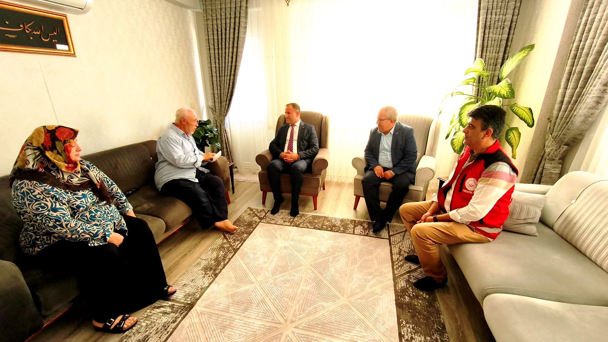 Babalar Günü vesilesiyle aziz şehidimiz Hasan Hüseyin ÇALIŞKAN’ın kıymetli babası Bahri ÇALIŞKAN’ı ziyaret ettik.