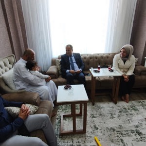 Kutsal Topraklardan Dönen Koruyucu Ailemizi Babalar Günü’nde Ziyaret Ettik - fotoğraf 2