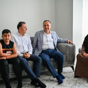 Valimiz Dr. Ahmet Hamdi Usta ve İl Müdürümüz Arif Laçin’den Şehit Ailelerine Bayram Ziyareti - fotoğraf 3