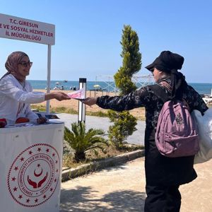 Giresun Plajlar Bölgesi’nde Koruyucu Aile Farkındalık Etkinliği Gerçekleştirildi. - fotoğraf 1