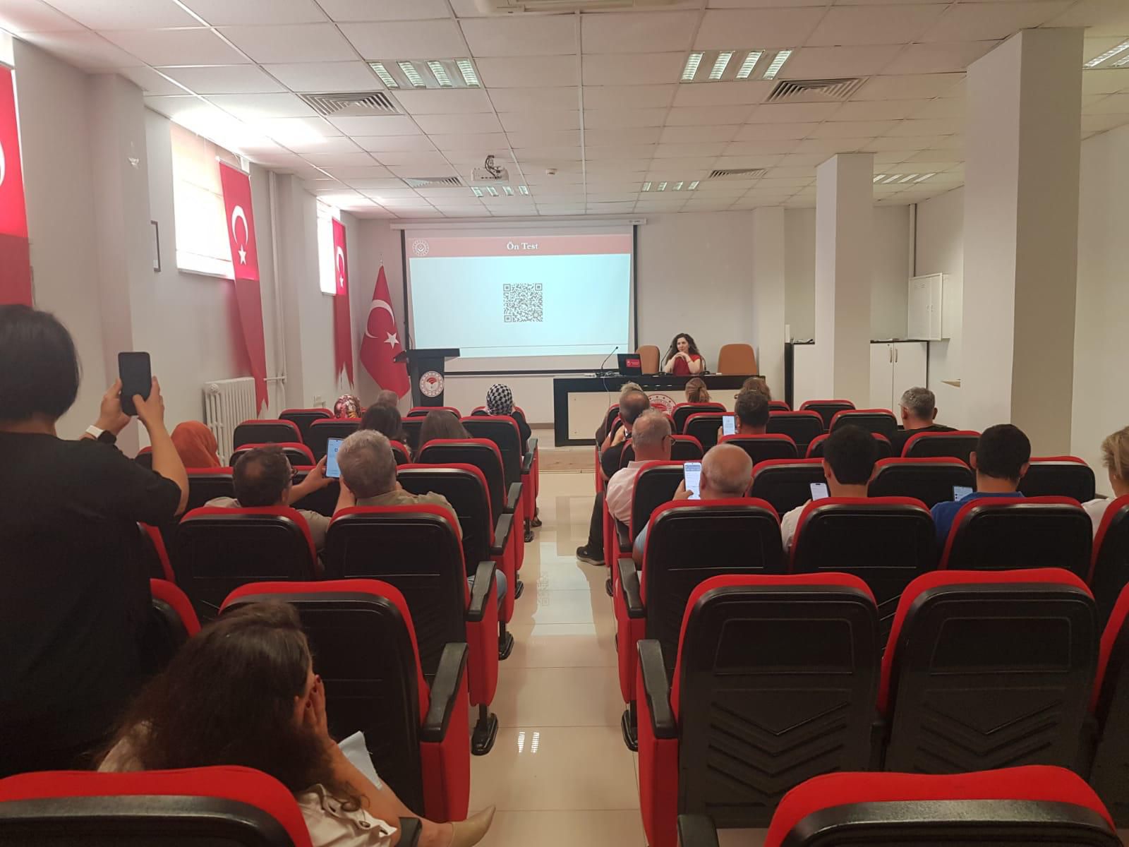 İl Tarım Müdürlüğü Personeline Kadına Yönelik Şiddetle Mücadele Eğitimi Verildi.