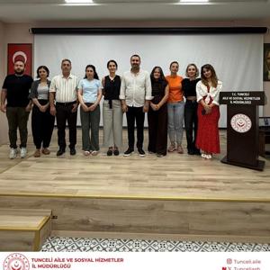 Meslek Elemanlarımıza Yönelik "Aile Eğitimlerinde Gelişimsel Yaklaşım ve Aile Yaşam Döngüsü" Eğitimi Gerçekleştirildi - fotoğraf 2