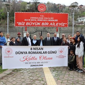 8 Nisan Romanlar Günü vesilesiyle İl Müdürümüz Sn. Mehmet Türkmen KÖSE ile bir araya gelinmiştir. - fotoğraf 2