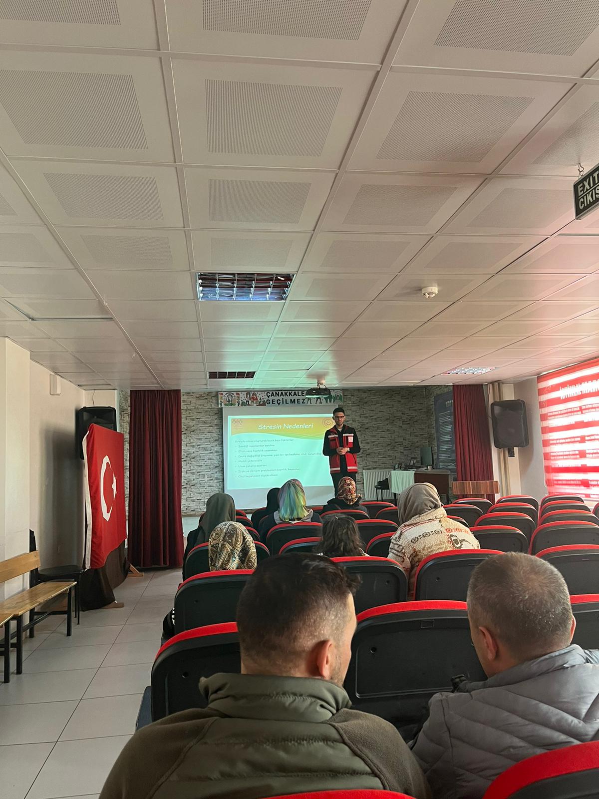15 Mayıs Uluslararası Aile Günü Kapsamında Velilere Eğitim ve Koruyucu Aile Tanıtımı Yapıldı