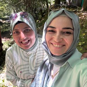 Elma Bahçesinde Doğayla İç İçe Keyifli Bir Kahvaltı - fotoğraf 5