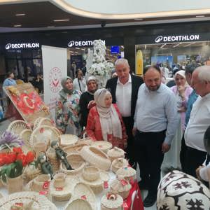 Şehit Yakınlarımızın Eserleri “Sanata Yolculuk” Sergisinde Sanatseverlerle Buluştu - fotoğraf 7