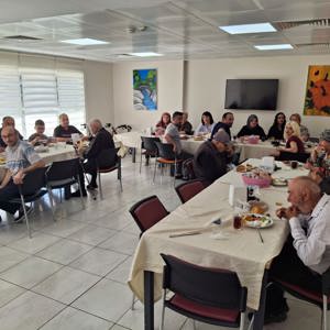 İl Müdür Yardımcımız Sn. Ali Osman Yılmaz yaşlılarımızın bayramını kutlamıştır. - fotoğraf 5