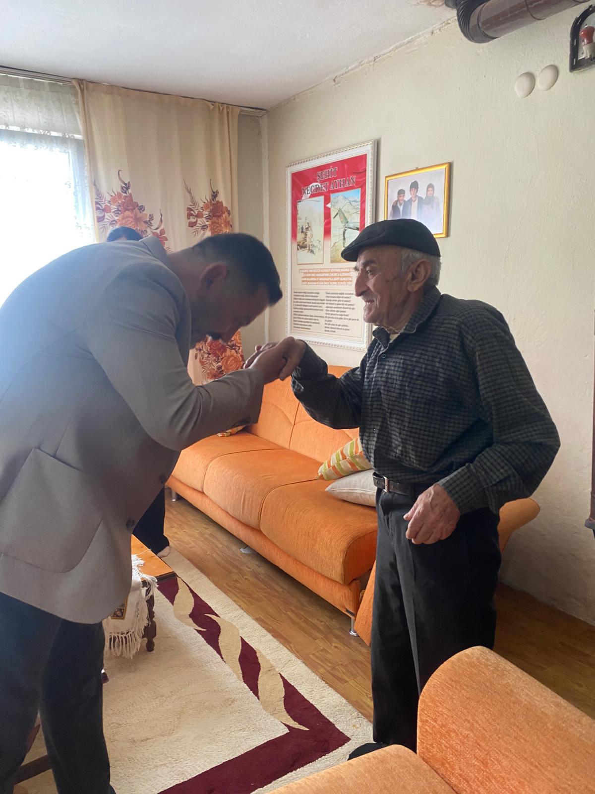  ŞEHİDİMİZ NECDET AYHAN’IN BABASINA GEÇMİŞ OLSUN ZİYARETİ