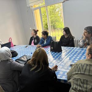 “Bağımlılıkla Mücadele, Bakanlığımız Hizmet Modelleri ve Koruyucu Aile Hizmeti Tanıtımı” konulu eğitimler düzenlenmiştir. - fotoğraf 1