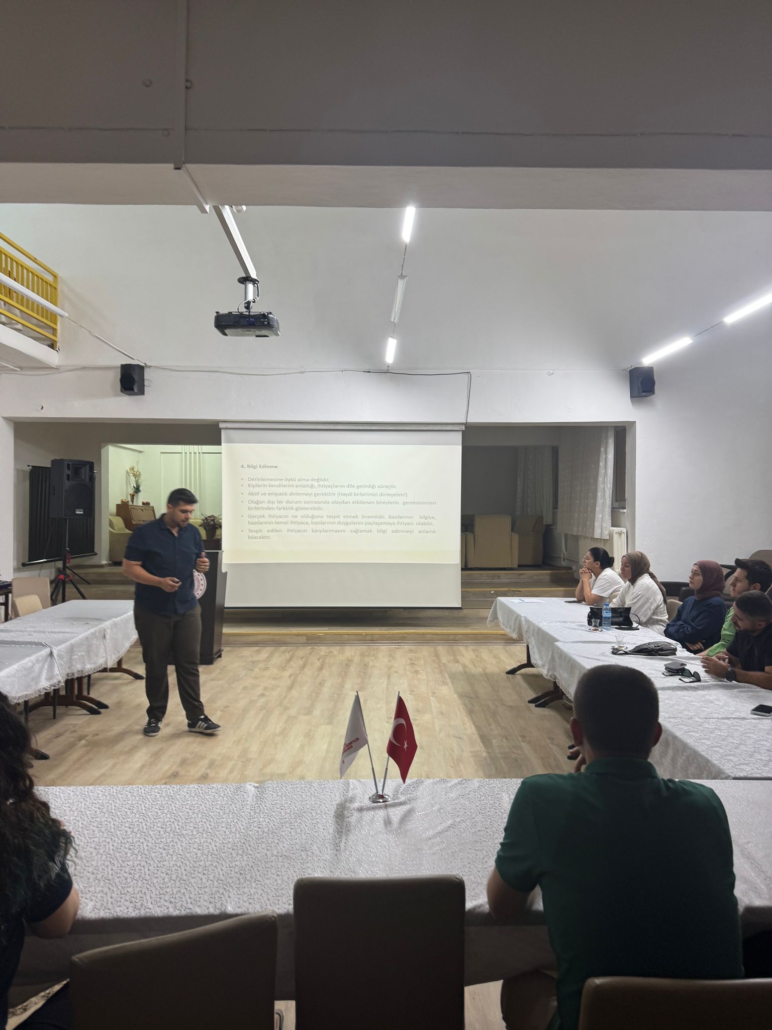 Afet ve Acil Durumlarda Psikolojik İlk Yardım Eğitimi Verildi.