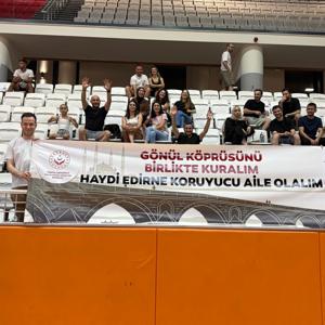 30 Haziran Koruyucu Aile Günü kapsamında, Edirne Aile ve Sosyal Hizmetler İl Müdürlüğü ile Hasköylü takımları arasında voleybol maçı gerçekleştirildi.  - fotoğraf 1