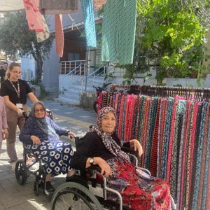 Huzurevi Sakinleri Gördes Pazarını Ziyaret Etti - fotoğraf 3