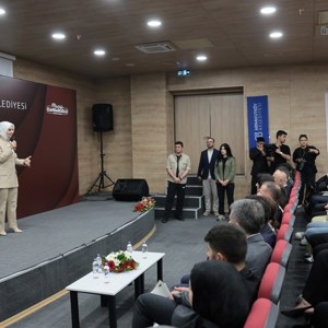 Bakanımız Göktaş, "Evlenecek Gençlerin Desteklenmesi Projesi Evlilik Öncesi Eğitim Programı"na katıldı - fotoğraf 3
