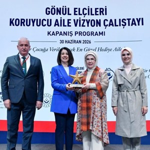 Emine Erdoğan Hanımefendi ve Bakanımız Göktaş "Gönül Elçileri Koruyucu Aile Vizyon Çalıştayı Kapanış Programı"na katıldı - fotoğraf 21