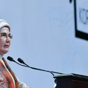 Emine Erdoğan Hanımefendi ve Bakanımız Göktaş "Gönül Elçileri Koruyucu Aile Vizyon Çalıştayı Kapanış Programı"na katıldı - fotoğraf 2