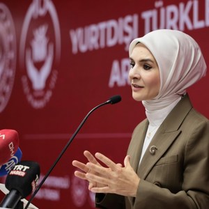 Aile ve Sosyal Hizmetler Bakanlığı ile Yurtdışı Türkler ve Akraba Topluluklar Başkanlığı (YTB) arasında sosyal hizmetlere erişimin artırılmasına yönelik işbirliği protokolü imzalandı - fotoğraf 3