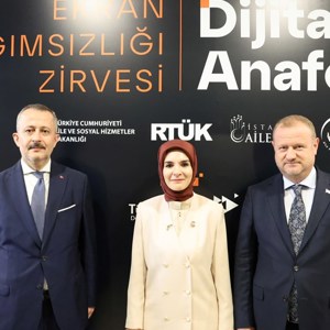 Bakanımız Göktaş, "Dijital Anafor: Ekran Bağımsızlığı Zirvesi"nde konuştu - fotoğraf 8