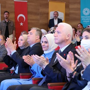 Bakanımız Göktaş, "Aile Olmanın Değeri: Yuva Olmak" programına katıldı - fotoğraf 3