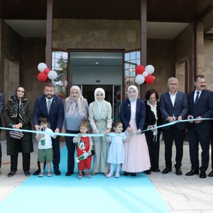 Bakanımız Göktaş, Darülaceze Sosyal Yaşam Şehri'nde kreş açılışına katıldı - fotoğraf 2