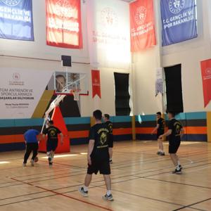 Gündüz Bakım Rehabilitasyon ve Aile Danışma Merkezinden hizmet alan özel bireylerimiz arasında basketbol maçı düzenlenmiştir.  - fotoğraf 10